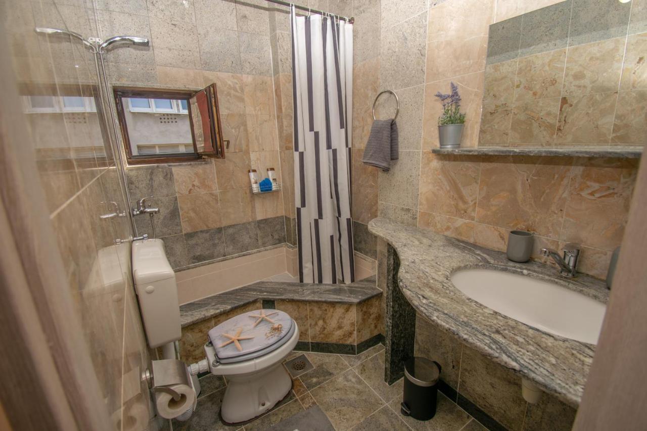 Studio Apartman Dalia Apartment Zagreb Bagian luar foto