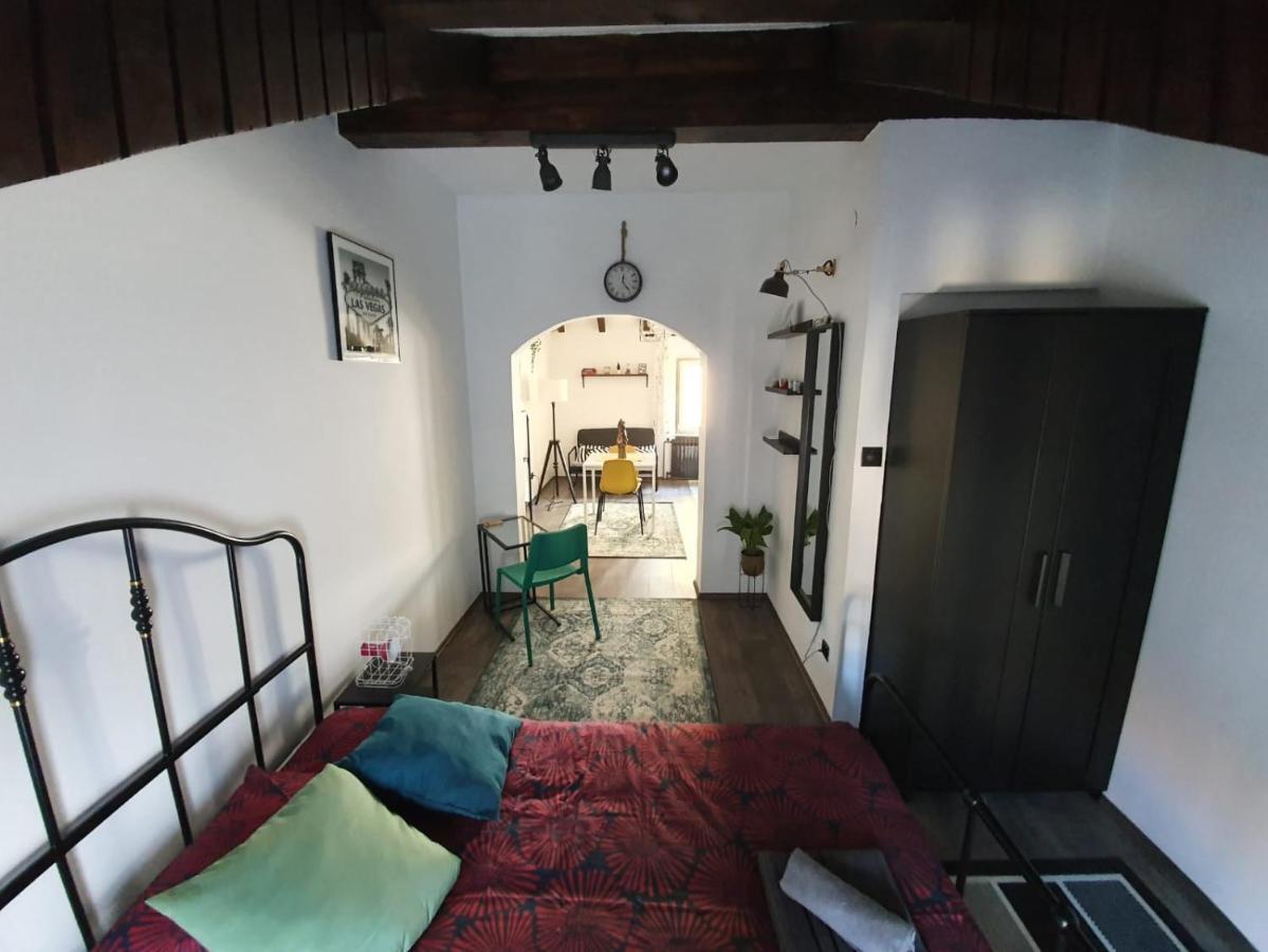 Studio Apartman Dalia Apartment Zagreb Bagian luar foto